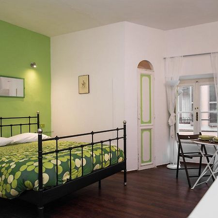 Trastevere Intimate Apartment Рим Екстериор снимка